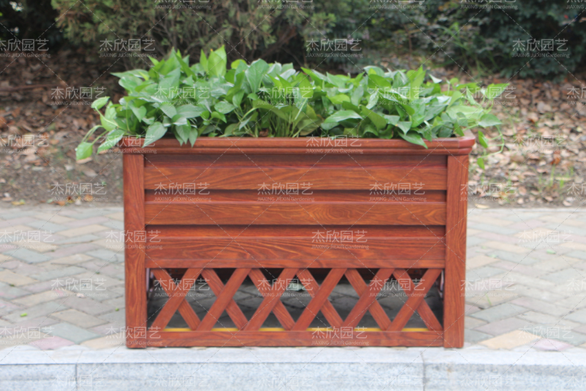 木紋鋁合金花箱與防腐木花箱相比，優(yōu)勢(shì)在哪？