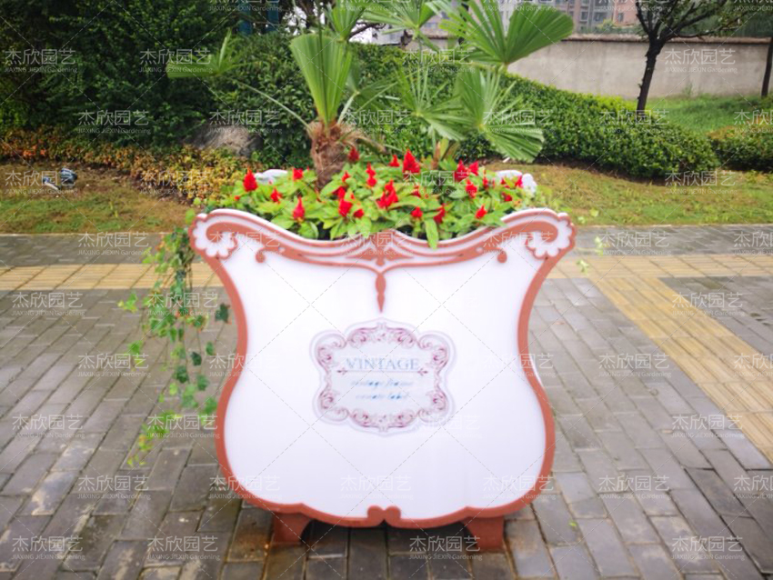 鋁合金花箱、PVC花箱孰好孰壞？