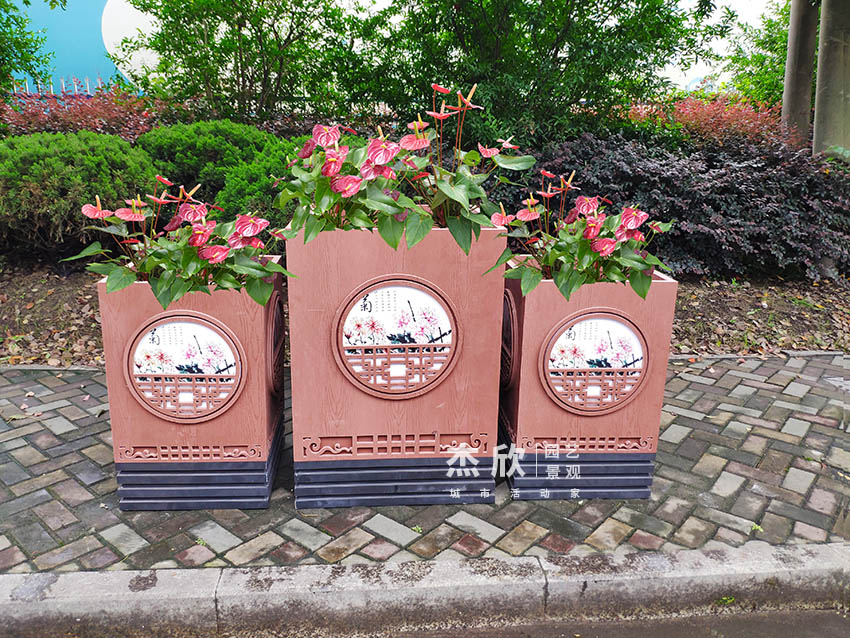 pvc花箱廠家產(chǎn)品優(yōu)勢(shì)有哪些？